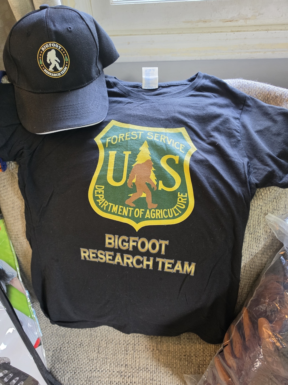 Bigfoot Research Team Women's Black Graphic T-Shirt & Hat
